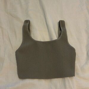 Great condition aritzia top